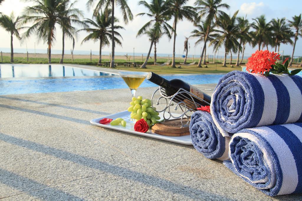 The Ashok Beach Resort Pondichéry Extérieur photo