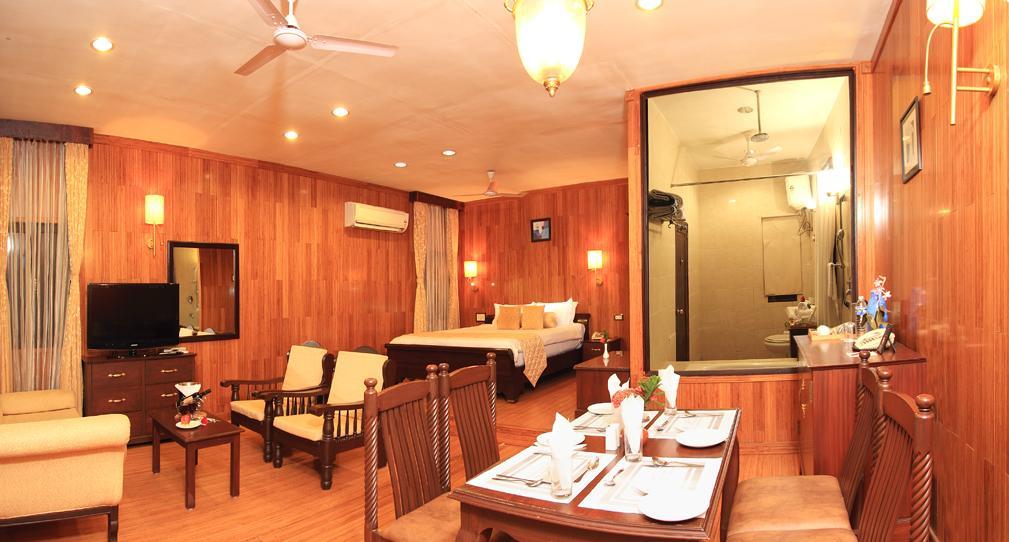 The Ashok Beach Resort Pondichéry Extérieur photo